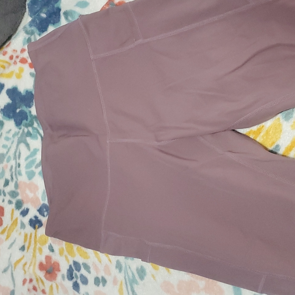 Leggings with pockets